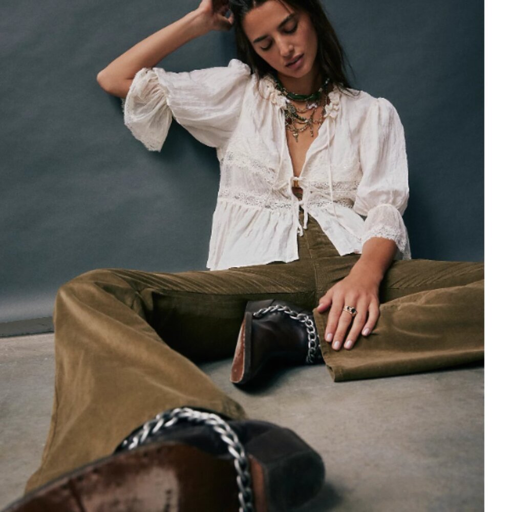new Free People Jayde Flare Jeans in Fir green 252 - Picture 3 of 6